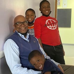 Meet your Posher, Ronald